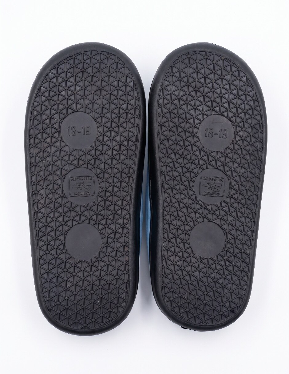 Pantufla stumble guys para niño 4
